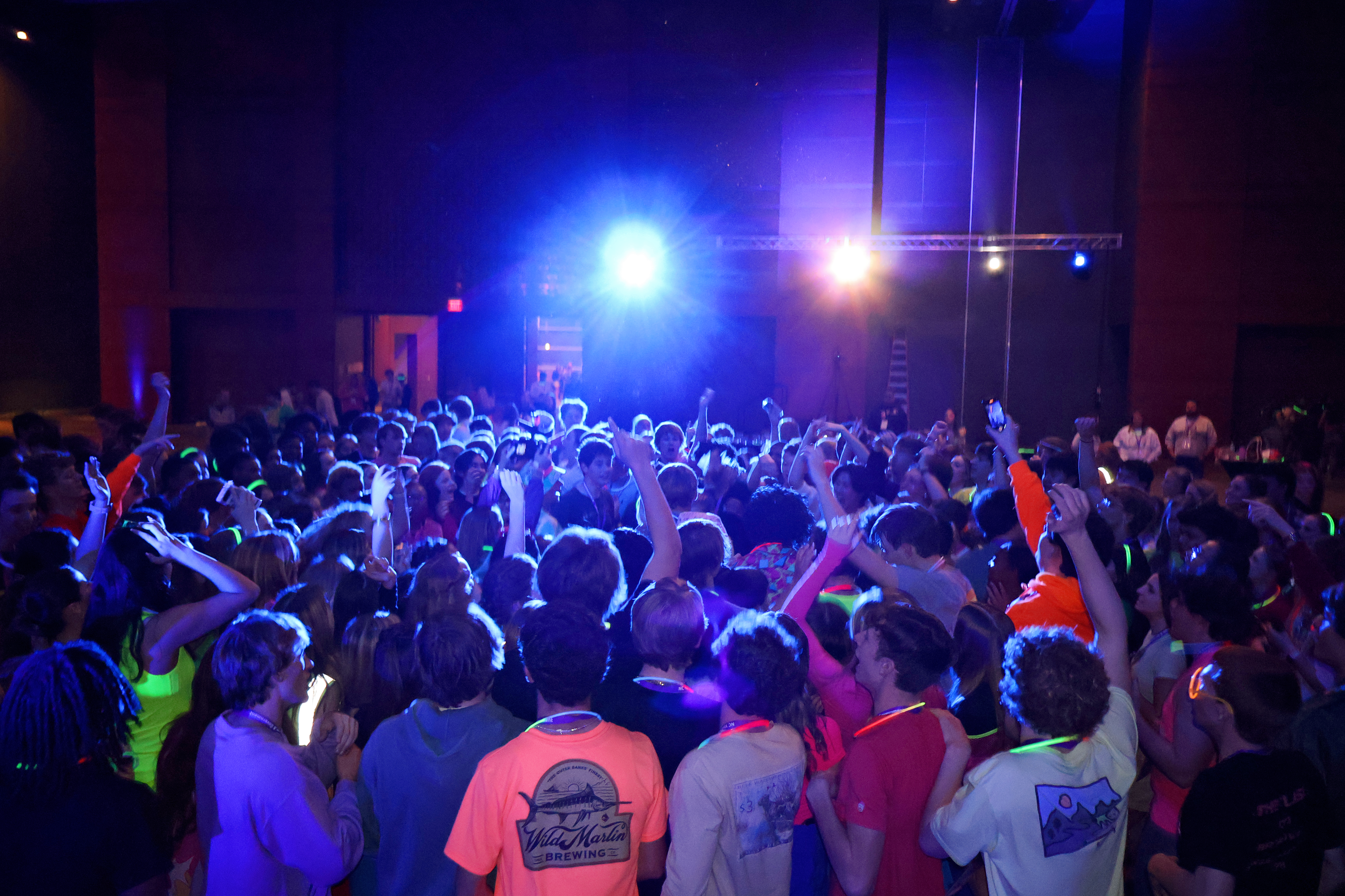 teens at YAG dancing