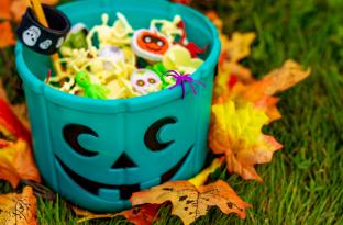 Halloween candy bucket