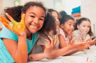 Kids enjoying a finger paint craft