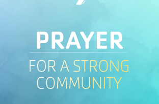 Blue gradient with a cloudy background for prayer