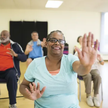 woman participates in a diabetes prevention program group session